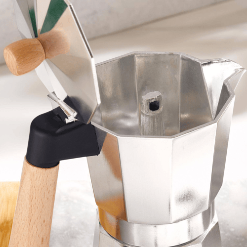 صانعة القهوة الإيطالية