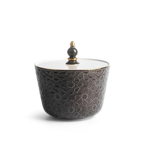 علبة حلويات باللون الأسود من مجموعة كراون