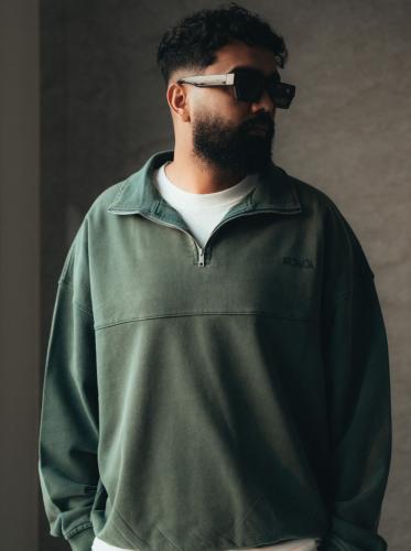 WASHED GREEN HALF ZIPPER SWEATER