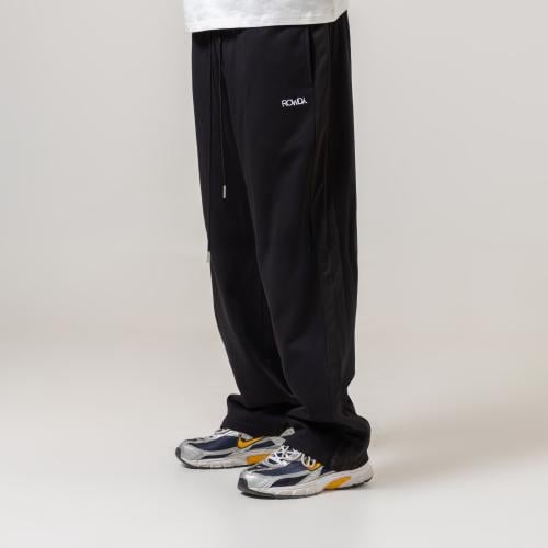 BLACK PANTS