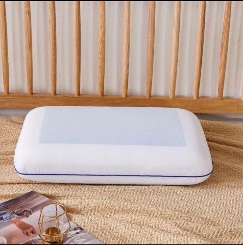 مخدة ممري فوم جل