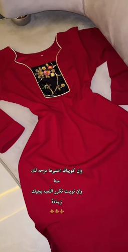 فستان احمر