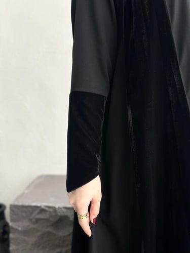 عباية مخملية