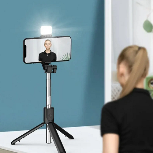 عصا سيلفي بريموت و فلاش و حامل ثلاثي للجوال