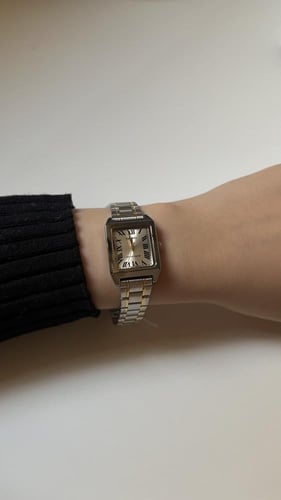 ساعة كاسيو تانك - سير معدني مذهبه (نسائيه)