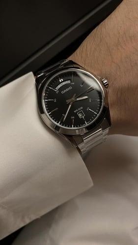 ساعة كاسيو اسود - كوارتز