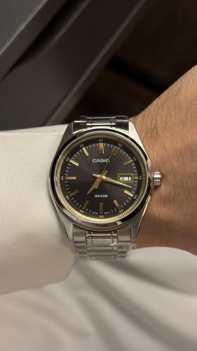 ساعة كاسيو كلاسيك - تاريخ أسود مذهب