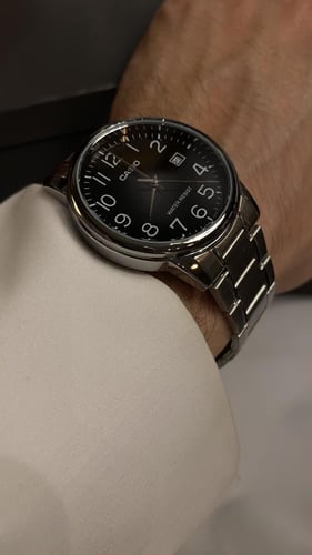 ساعة كاسيو ارقام - أسود كوارتز