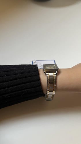 ساعة كاسيو تانك - سير معدني مذهبه (نسائيه)