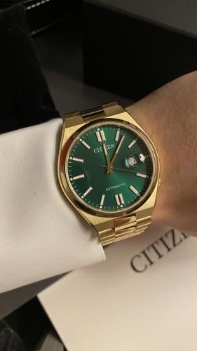 ساعة سيتيزن ذهبي - tsuyosa حجم 40 اللون أخضر