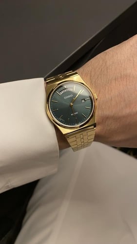 ساعة كاسيو - ذهبي أخضر تاريخ يوم