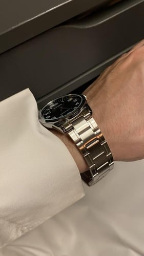 ساعة كاسيو كوارتز - اسود