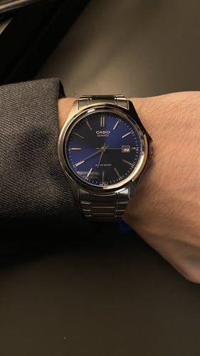 ساعة casio كوارتز - تاريخ كحلي