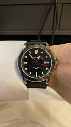 ساعة كاسيو - دايڤ أسود