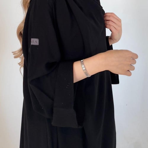 عبايه قمر لمعه خفيفه