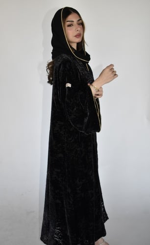 عبايه ملهمه