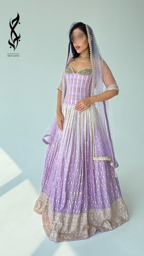 فستان ليهِنغا هندي مميز بلون البنفسجي مع شال