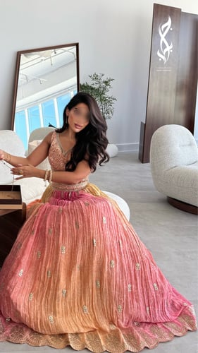 طقم ساري سهرة 3 قطع بتدرجات الوردي والذهبي | جلباب...