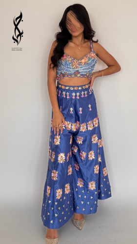 جلابية بتصميم جمبسوت باللون الأزرق