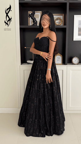 فستان سهرة أسود بتصميم فاخر قطعتين – كورسيه وتنورة...