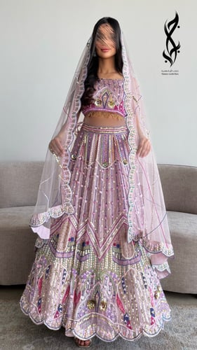 ساري هندية قطعتين باللون اللافندر بالشك الخرزي