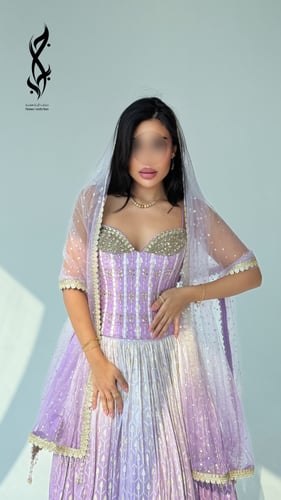 فستان ليهِنغا هندي مميز بلون البنفسجي مع شال