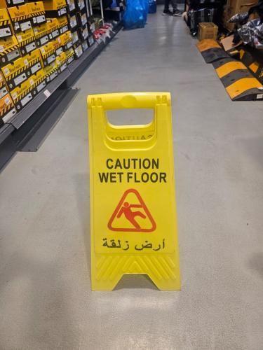 Slip warning sign