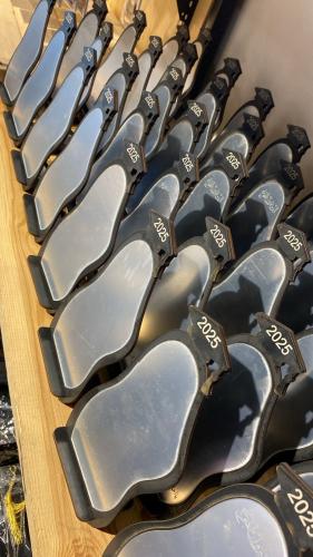 مراية تخرج خشبي 2025