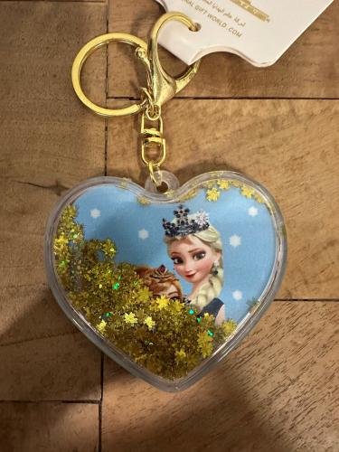 ميدالية مع مرايا