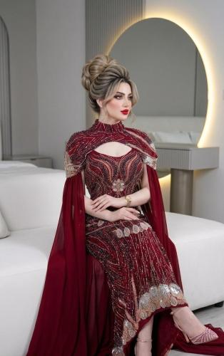 فستان سهرة ملكي مطرز بكاب وشال منفصل شيفون طويل
