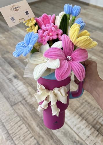 Mug مع بوكيه ورد