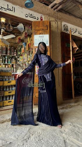 فستان سهرة بطابع فخم ولمسة أنوثة هادئة|174