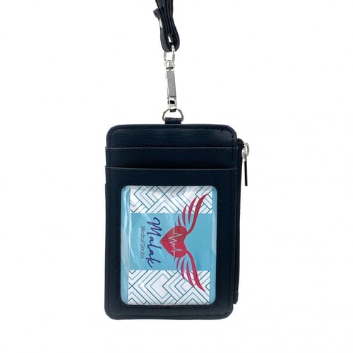 حامل البطاقة على الرقبة من الجلد الفاخر