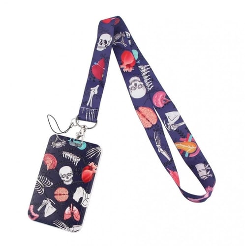 حامل البطاقة على الرقبة