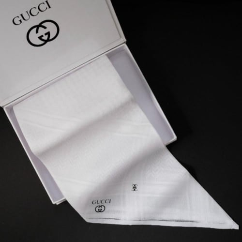 شماغ قوتشي ابيض اصدار 2024