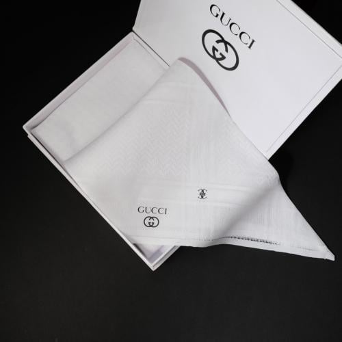 شماغ قوتشي ابيض اصدار 2024