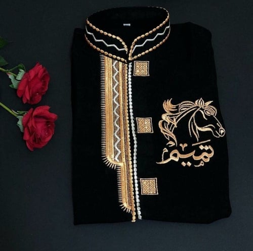 دقلة موديل البشت بالون الاسود المميز