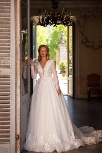 فستان زفاف Caroline