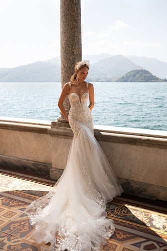 فستان زفاف Yasmin