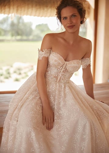 فستان زفاف 473 Zita