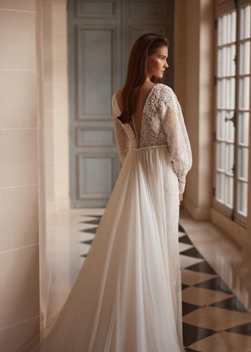 فستان زفاف Gala523