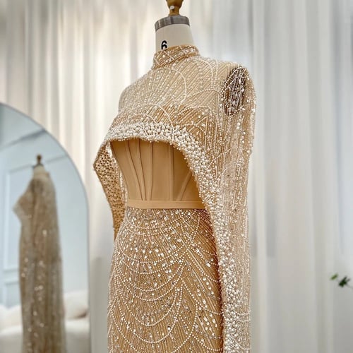 فستان سهره او ملكة فخم مطرز