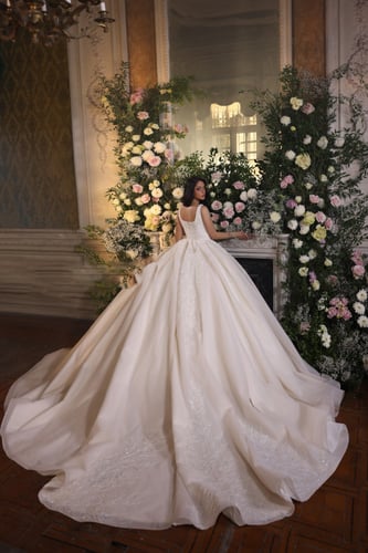 فستان زفاف NB 2324