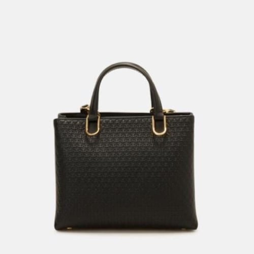 كارولينا هيريرا