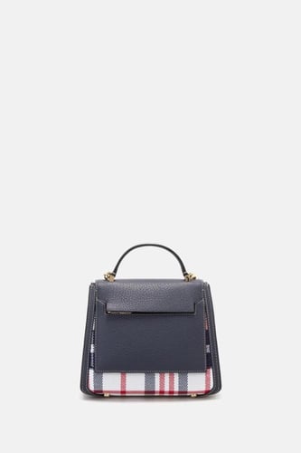 كارولينا هيريرا