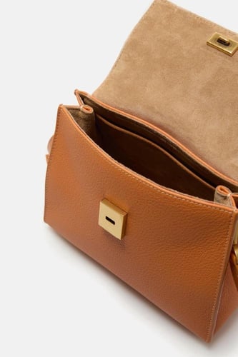 كارولينا هيريرا