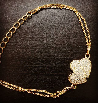 أسورة يد نسائي على شكل قلبين مرصعة بالكريستال ومطل...