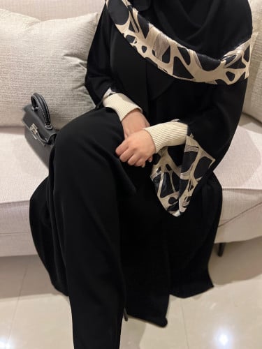 كريب ملكي بقماش حرير بيج معين