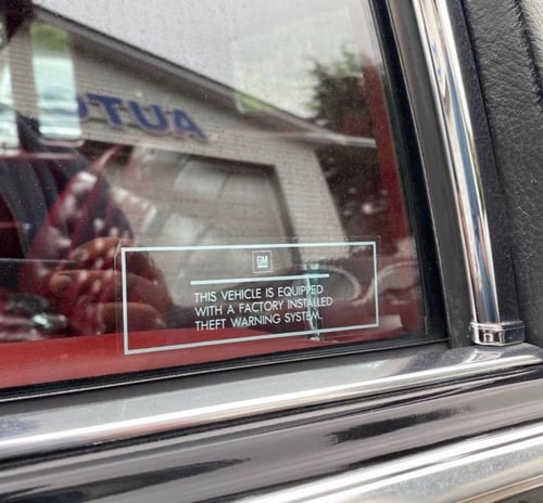 استكر معلومات تنبيه او تحذير لجميع سيارات الامريكي...