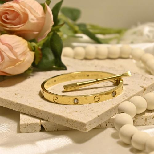 اسوارة مسمار C